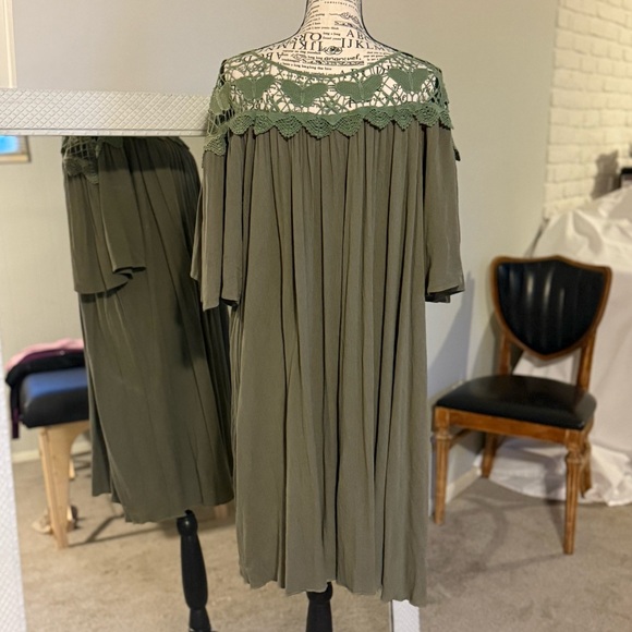 Chic Olive Midi Dress with Lace Accent - Picture 6 of 6